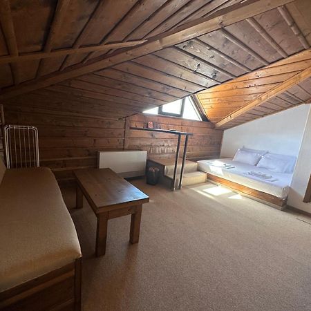 Hotel Leshten Zewnętrze zdjęcie