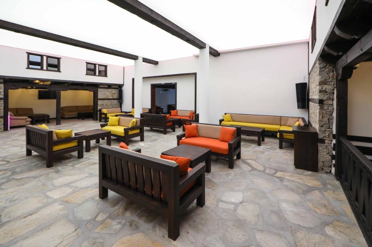 Hotel Leshten Zewnętrze zdjęcie