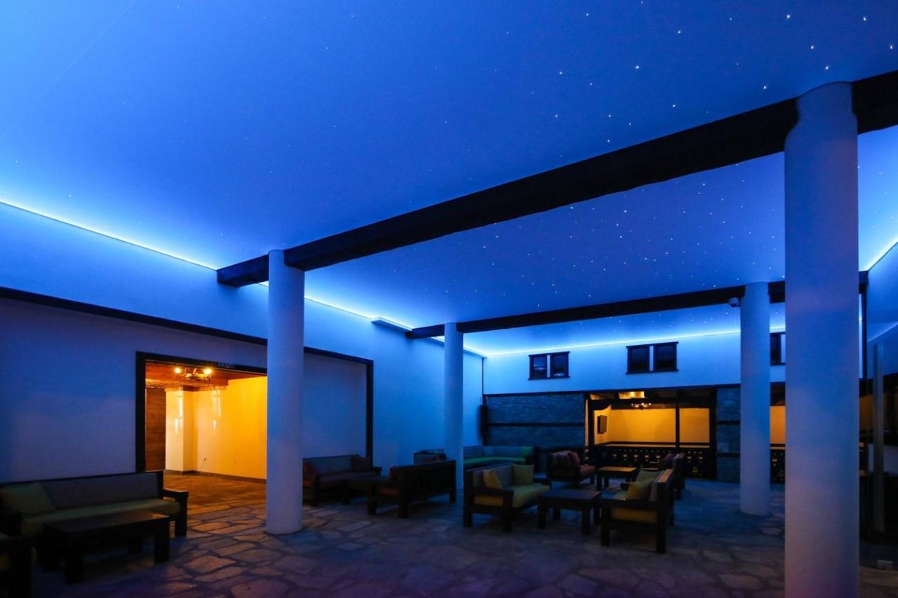 Hotel Leshten Zewnętrze zdjęcie