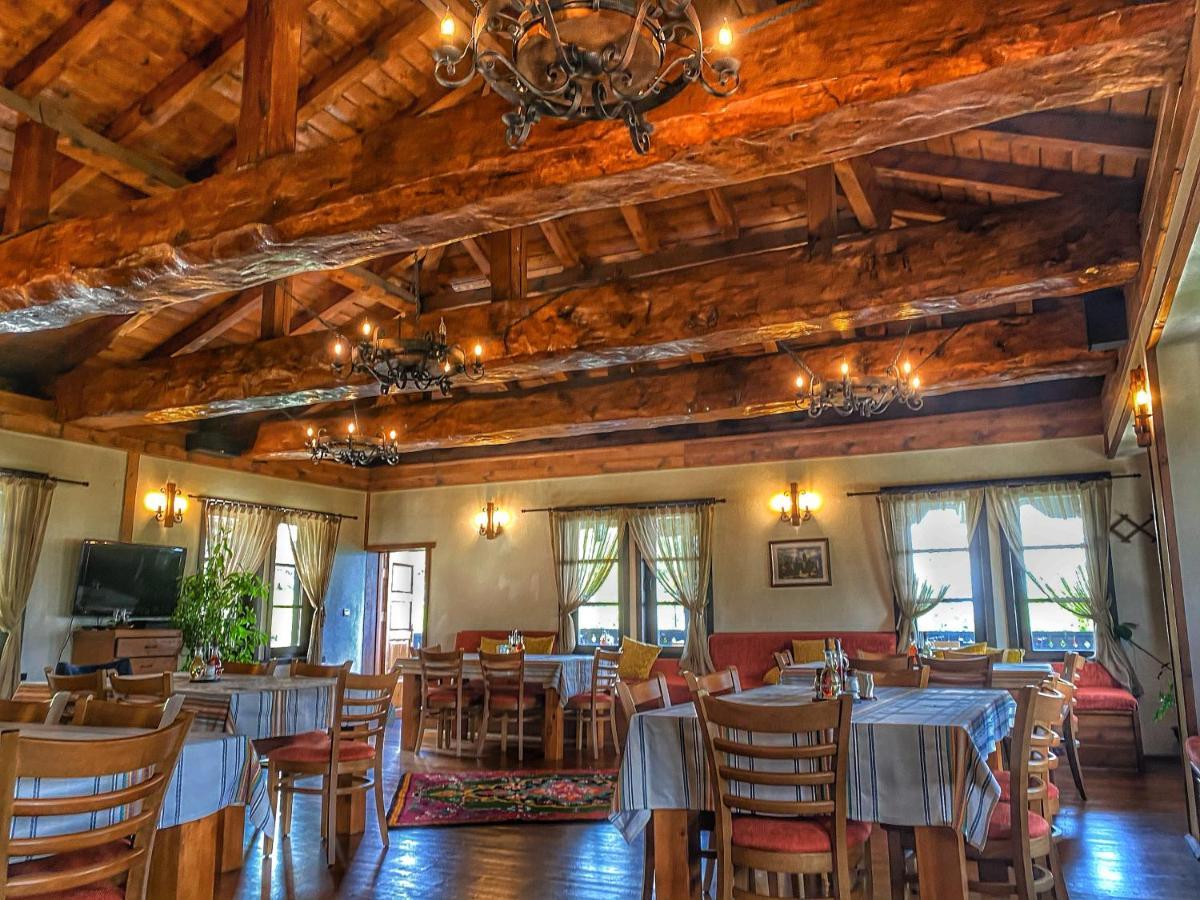 Hotel Leshten Zewnętrze zdjęcie